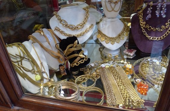 diamonds and gold jewelry flea market