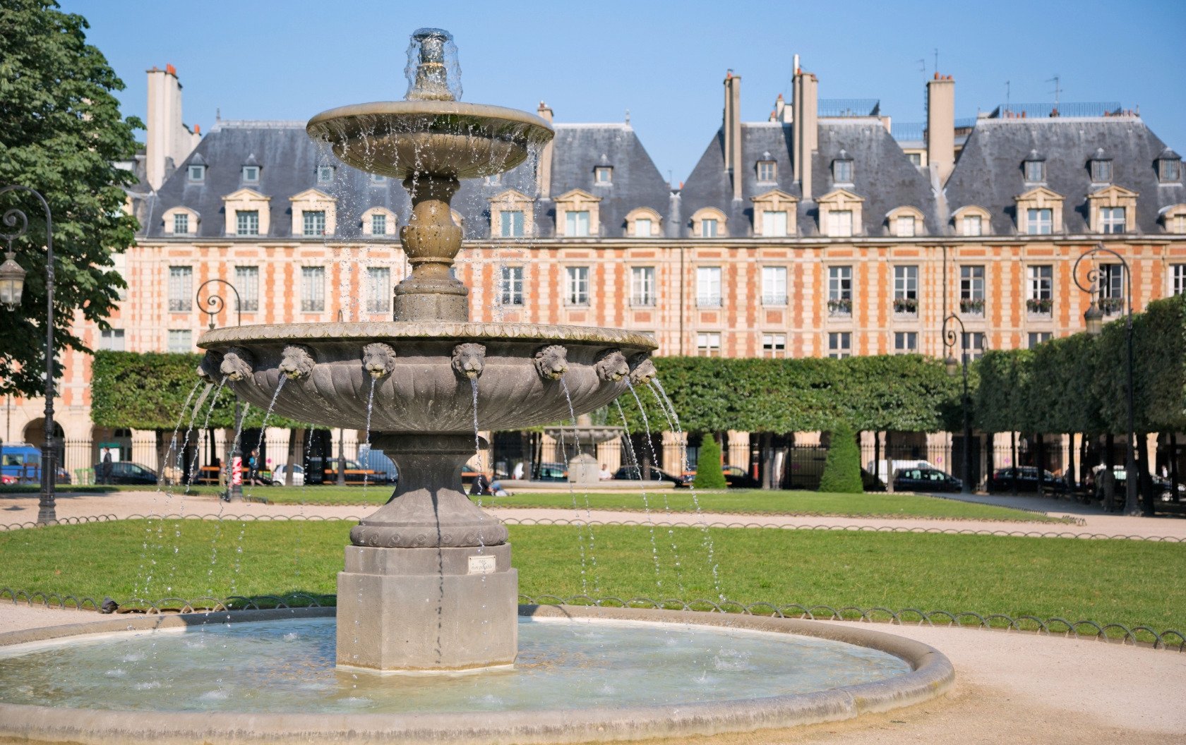 A Perfect Mini Guide to the Marais