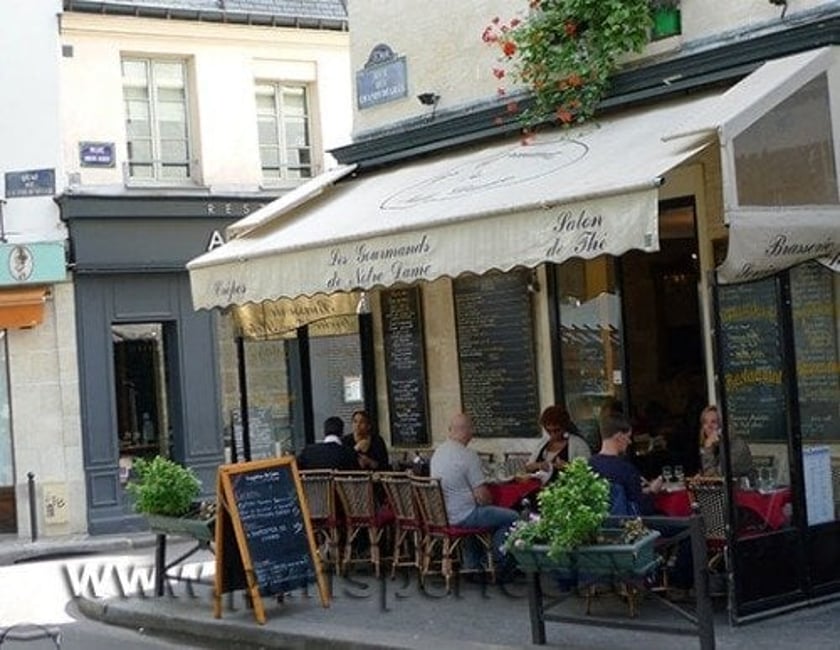 New Paris Perfect Vacation Rental in the Latin Quarter!