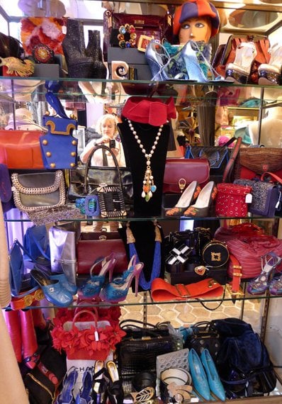 vintage jewelry flea market